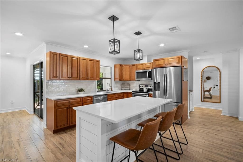 4630 McGregor BLVD, FORT MYERS FL 33901-8