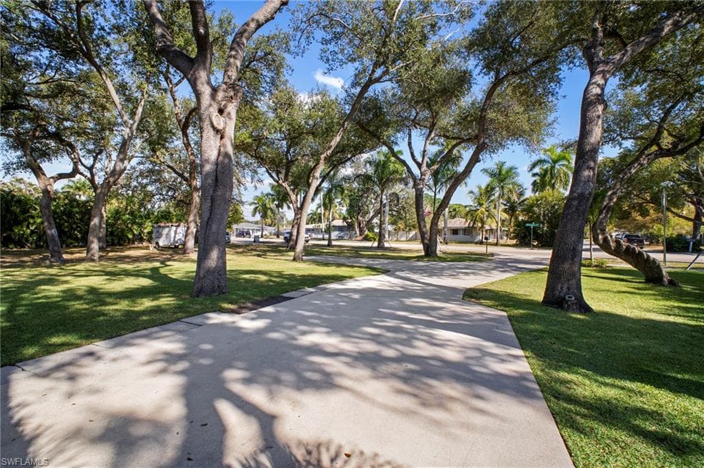 4630 McGregor BLVD, FORT MYERS FL 33901-30