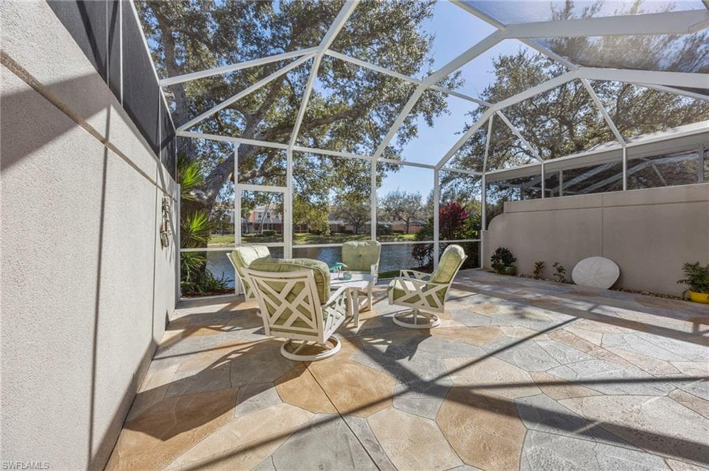 5561 Cove CIR, NAPLES FL 34119-11