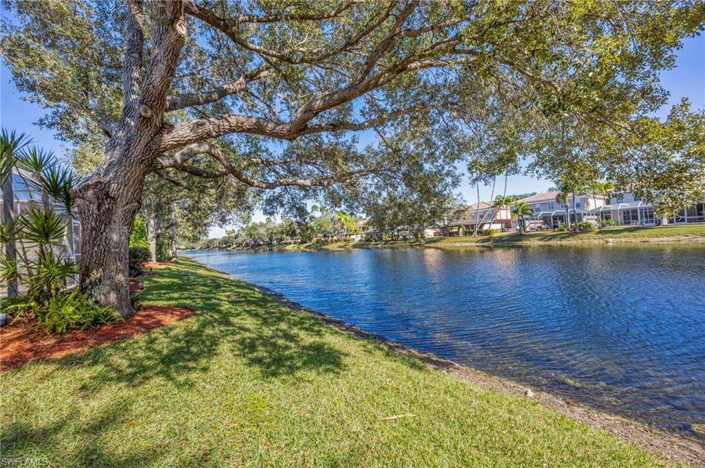 5561 Cove CIR, NAPLES FL 34119-4