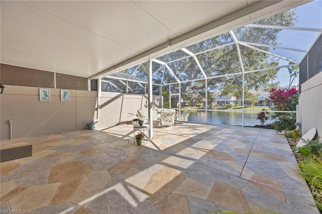 5561 Cove CIR, NAPLES FL 34119-3