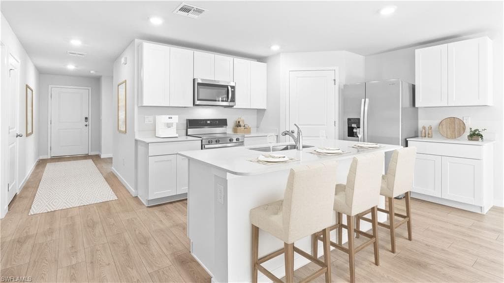 394 Radiant Sun LN, LEHIGH ACRES FL 33936-2