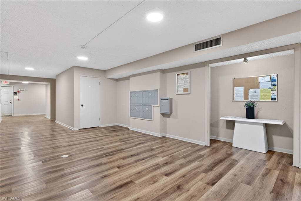3150 Shorewood LN # 202, FORT MYERS FL 33907-23
