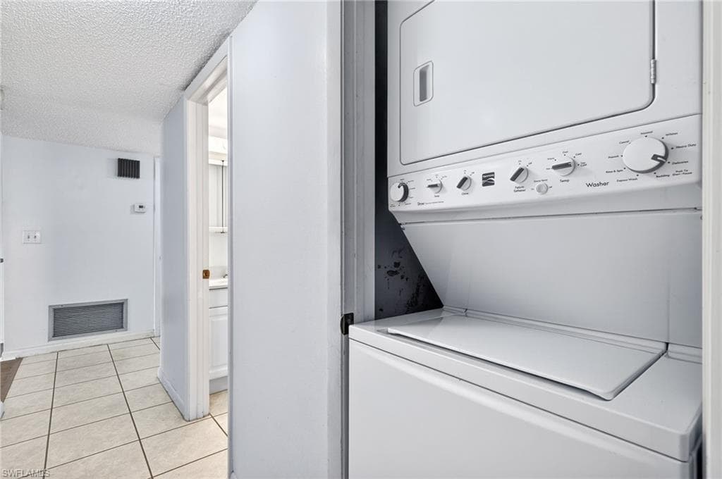3150 Shorewood LN # 202, FORT MYERS FL 33907-17