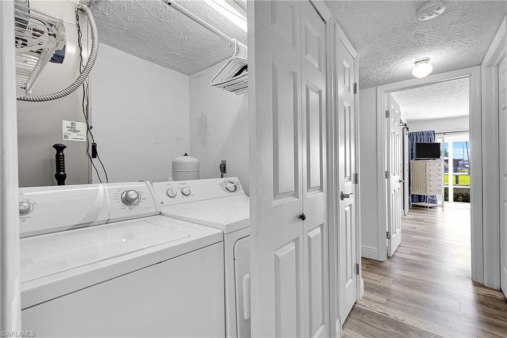 1304 Miramar ST # 103, CAPE CORAL FL 33904-22