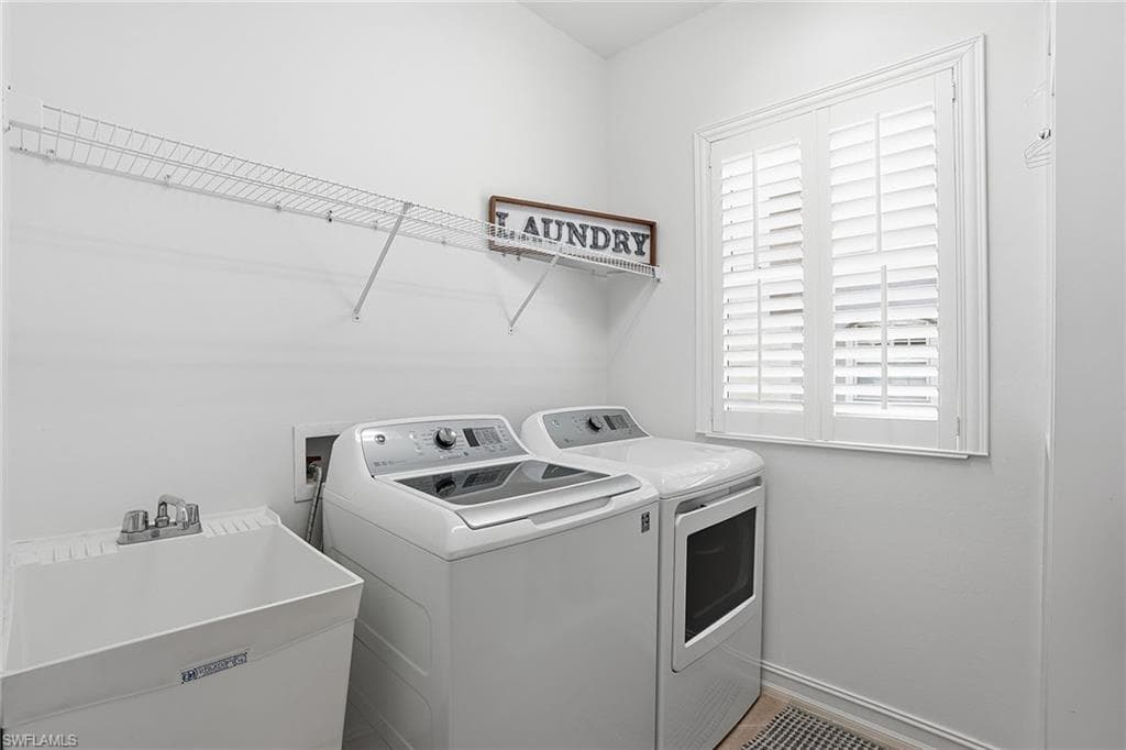 9340 Triana TER # 284, FORT MYERS FL 33912-33