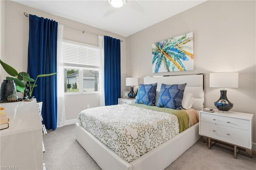 11394 Jacaranda DR, NAPLES FL 34120-21