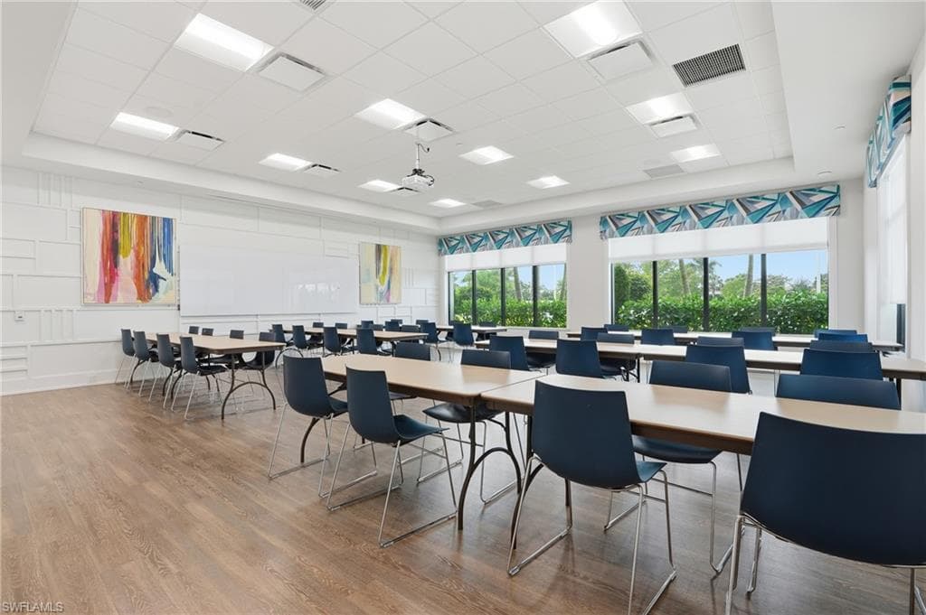 11394 Jacaranda DR, NAPLES FL 34120-35