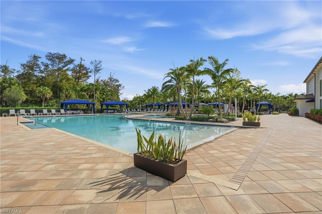 11394 Jacaranda DR, NAPLES FL 34120-38