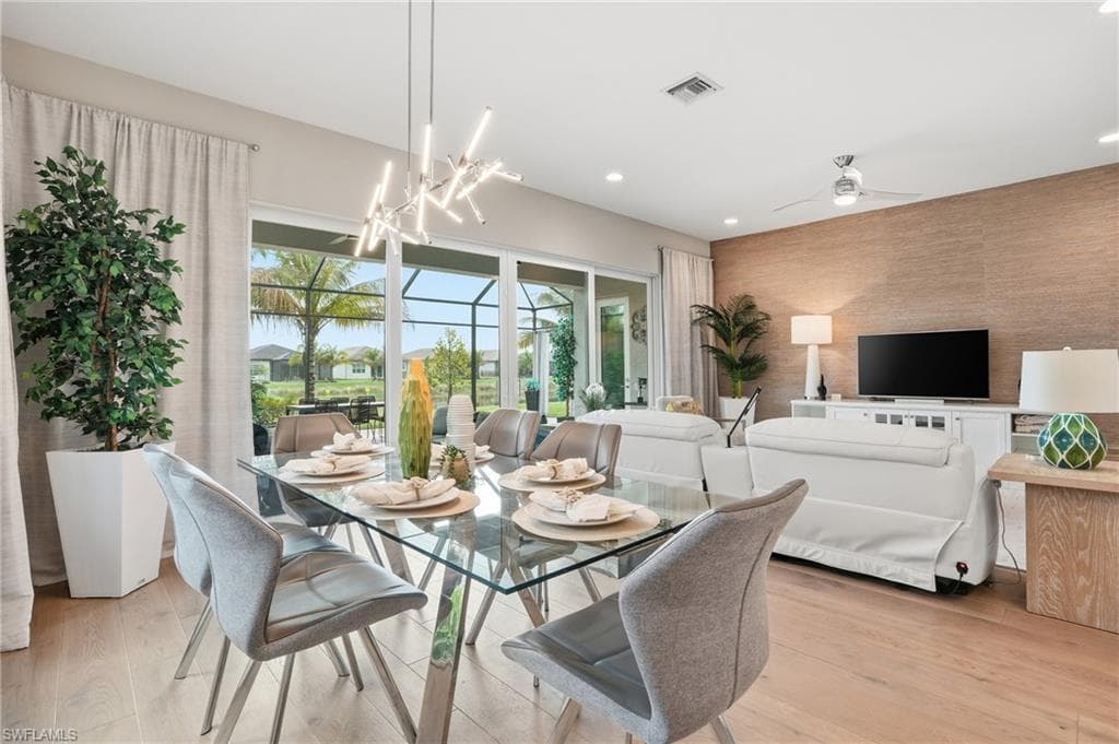 11394 Jacaranda DR, NAPLES FL 34120-7