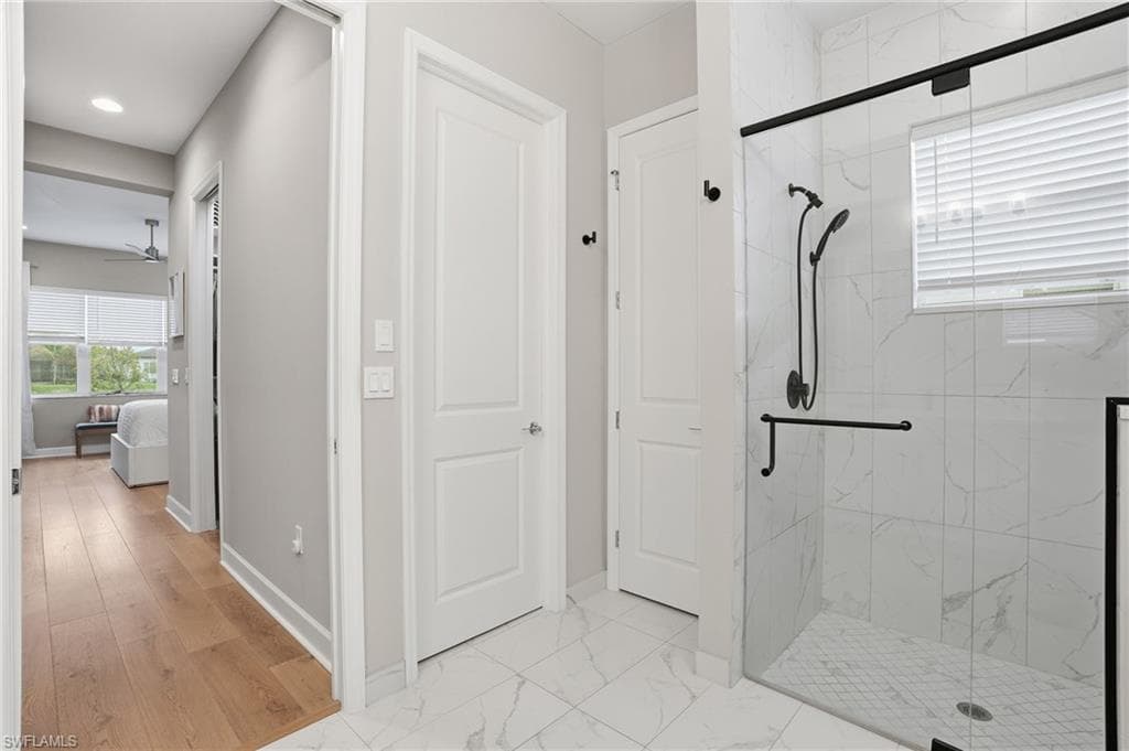 11394 Jacaranda DR, NAPLES FL 34120-20