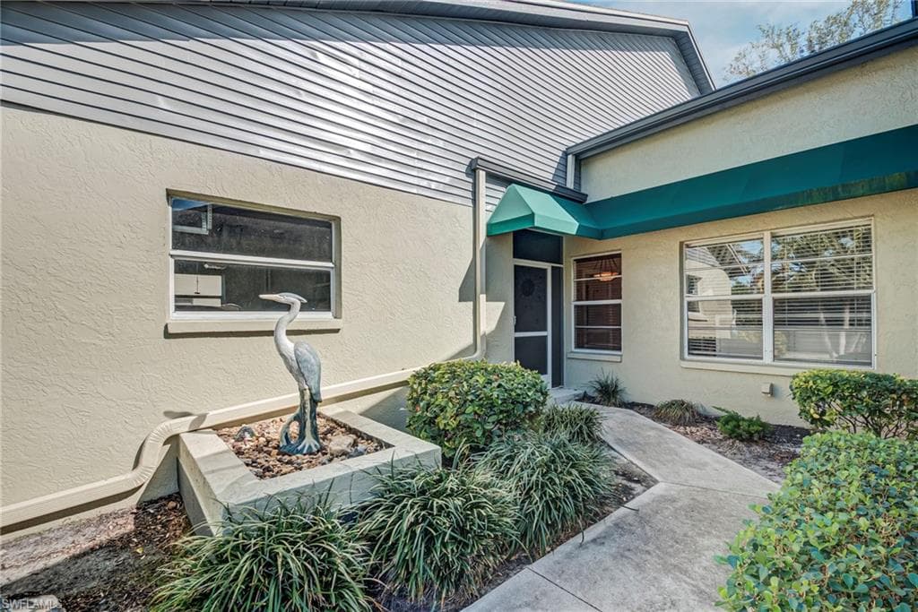 204 McGregor Park CIR, FORT MYERS FL 33908-25
