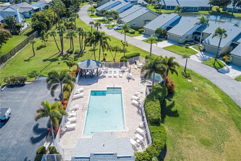 204 McGregor Park CIR, FORT MYERS FL 33908-27