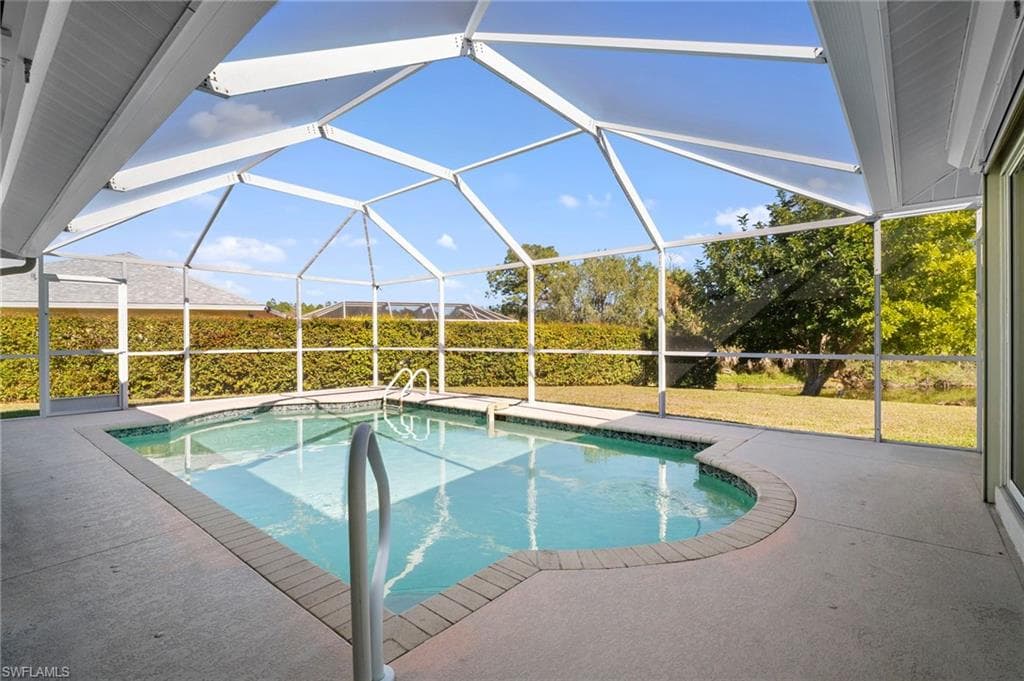 18189 Sandy Pines CIR, NORTH FORT MYERS FL 33917-5