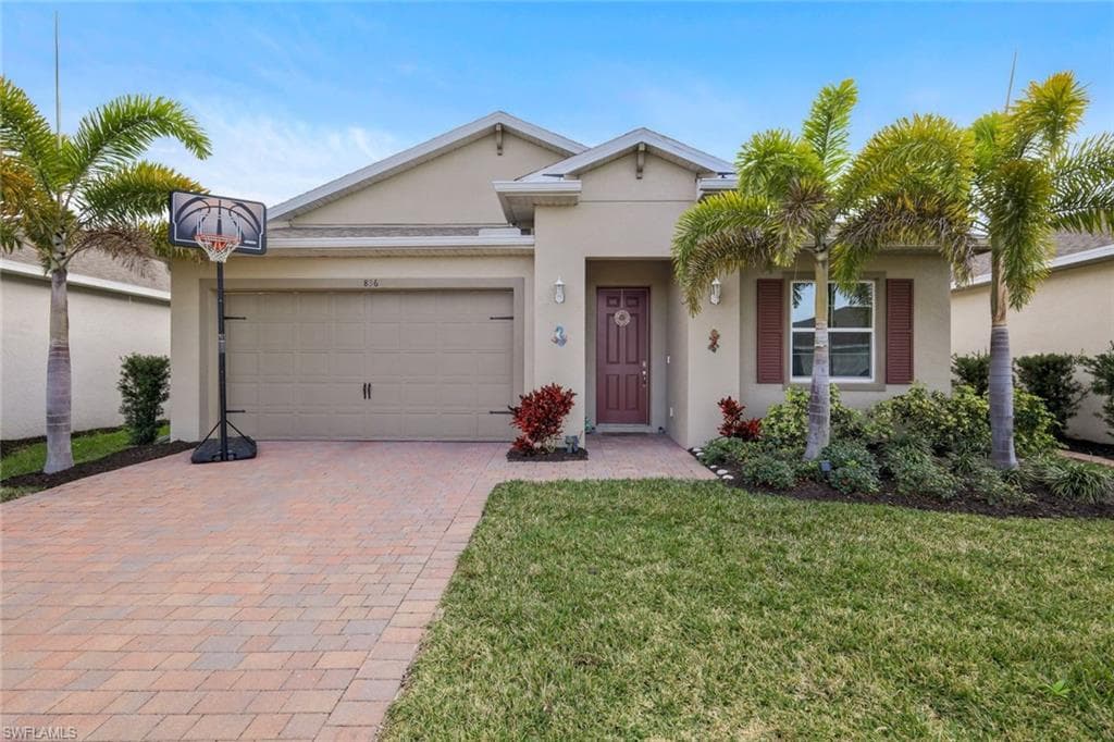 836 Heather Lake AVE, CAPE CORAL FL 33993-1