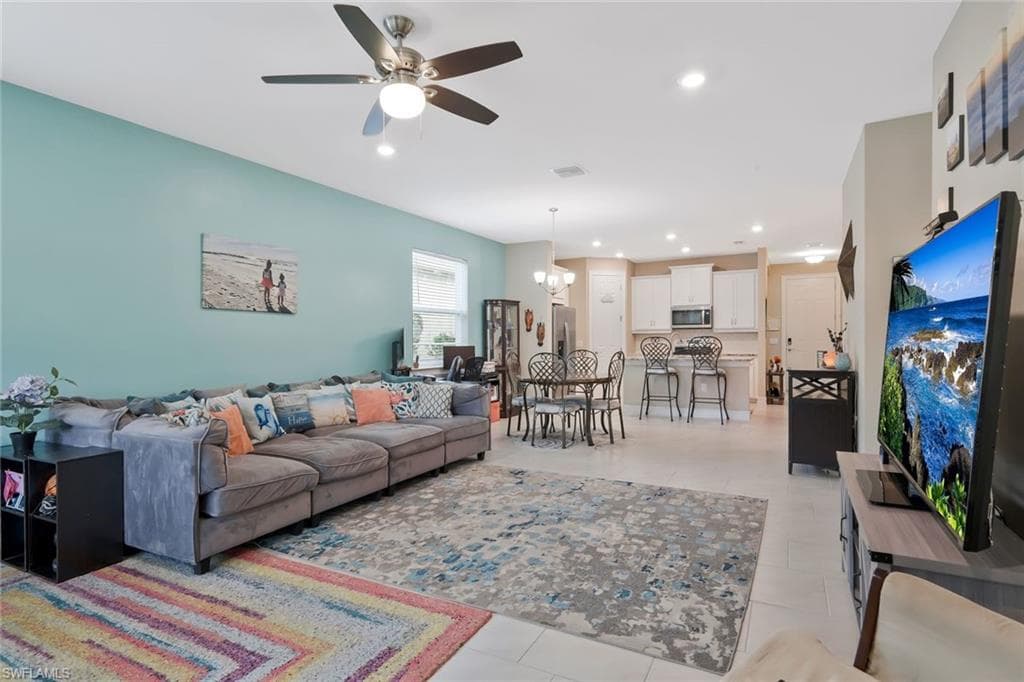 836 Heather Lake AVE, CAPE CORAL FL 33993-3