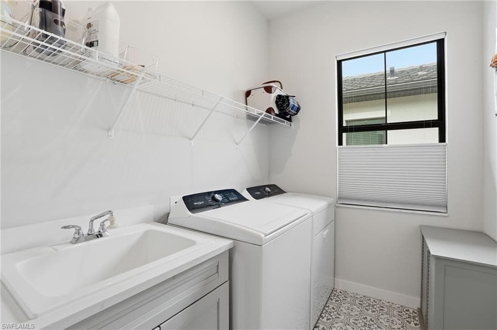 14708 Kingfisher LOOP, NAPLES FL 34120-27