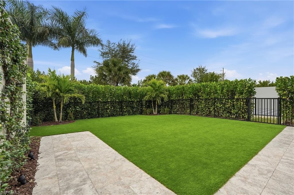 14708 Kingfisher LOOP, NAPLES FL 34120-33