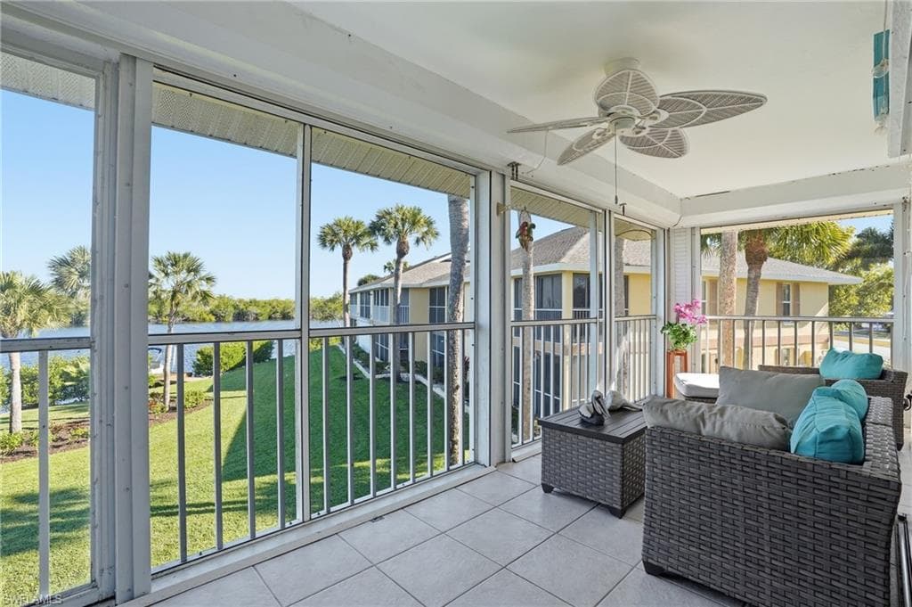 1175 Mainsail DR # 715, NAPLES FL 34114-25