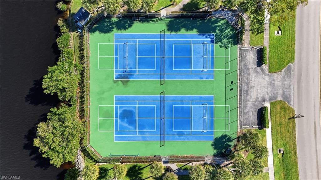 1175 Mainsail DR # 715, NAPLES FL 34114-39