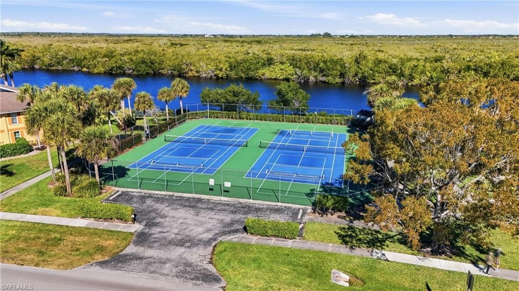 1175 Mainsail DR # 715, NAPLES FL 34114-38