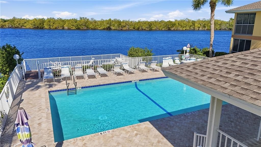 1175 Mainsail DR # 715, NAPLES FL 34114-28