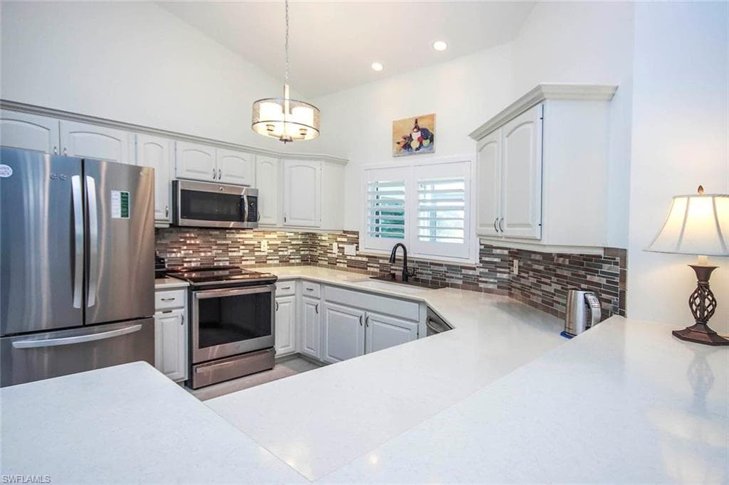 1890 Farm TRL, SANIBEL FL 33957-4