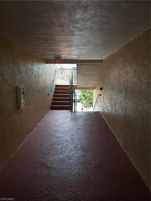 1210 Wildwood Lakes BLVD # 203, NAPLES FL 34104-25