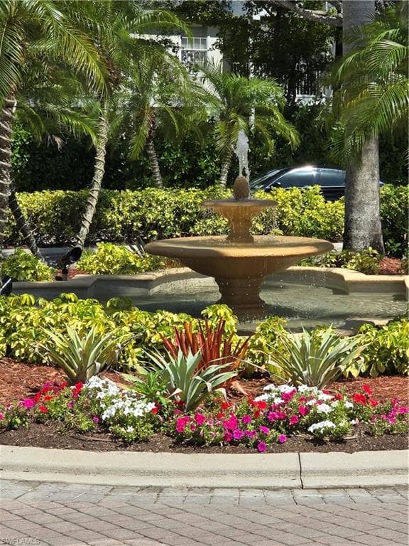 1210 Wildwood Lakes BLVD # 203, NAPLES FL 34104-32