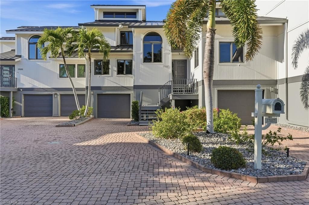 17037 Marina Cove LN, FORT MYERS FL 33908-4