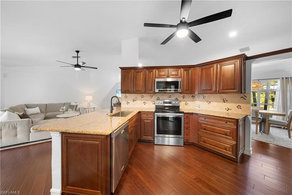 10027 Boca CIR, NAPLES FL 34109-15