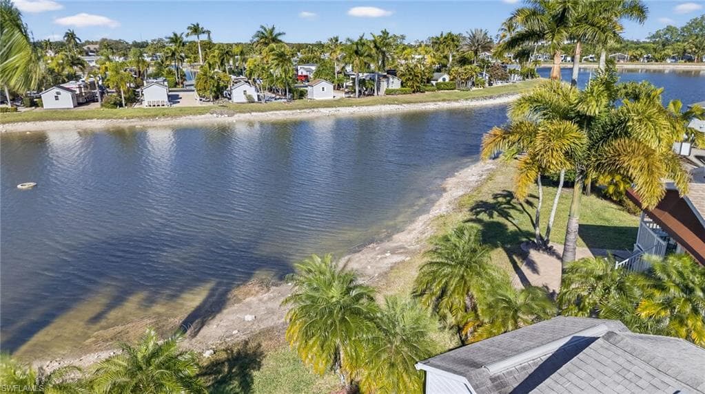 3131 Crystal Lake DR, NAPLES FL 34120-22