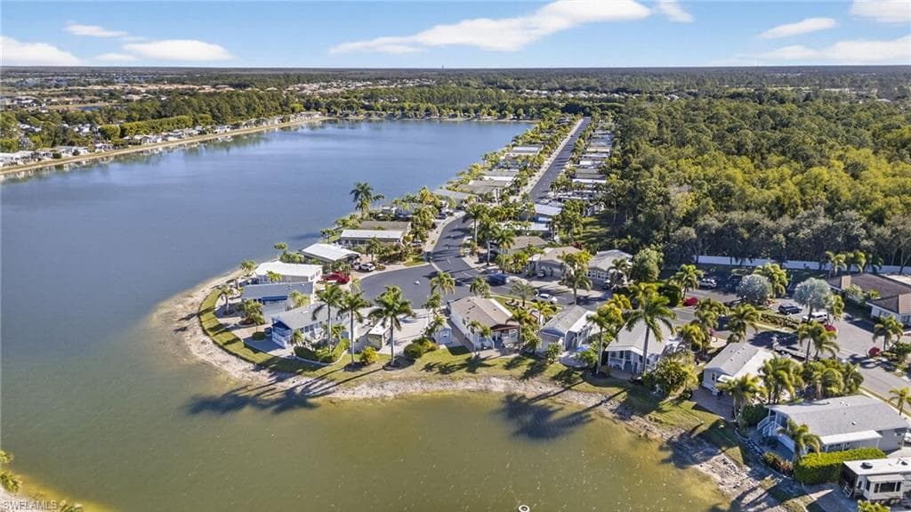 3131 Crystal Lake DR, NAPLES FL 34120-26