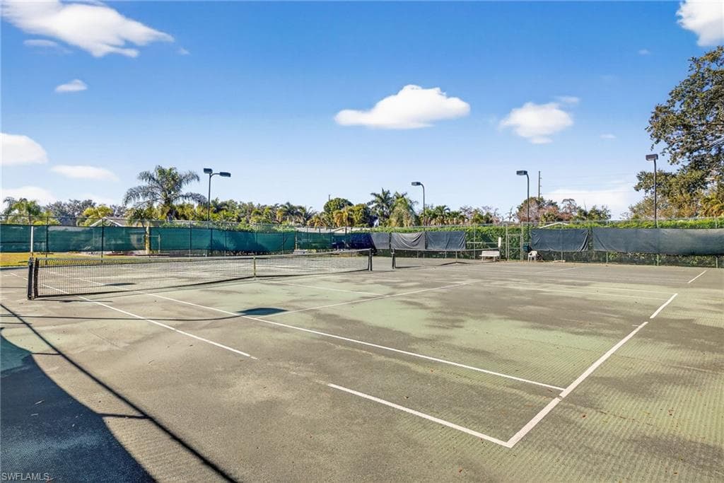 3131 Crystal Lake DR, NAPLES FL 34120-31