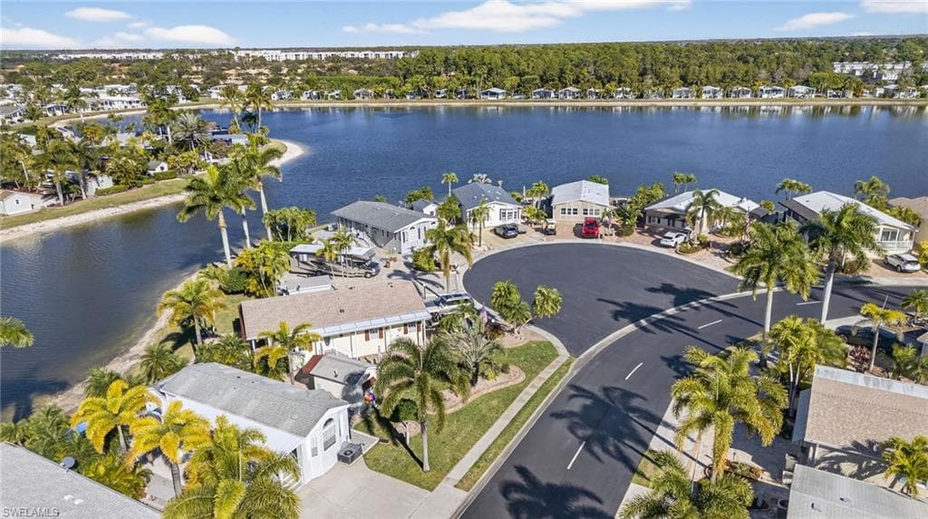 3131 Crystal Lake DR, NAPLES FL 34120-23