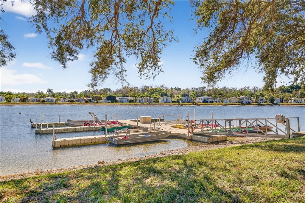 3131 Crystal Lake DR, NAPLES FL 34120-37