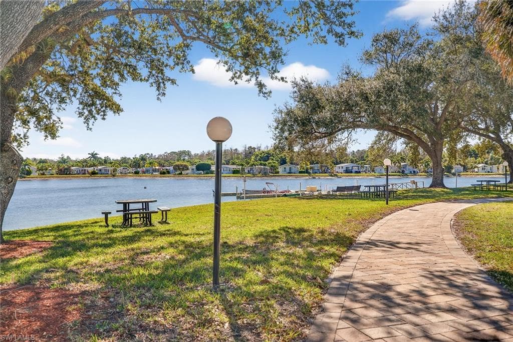 3131 Crystal Lake DR, NAPLES FL 34120-36