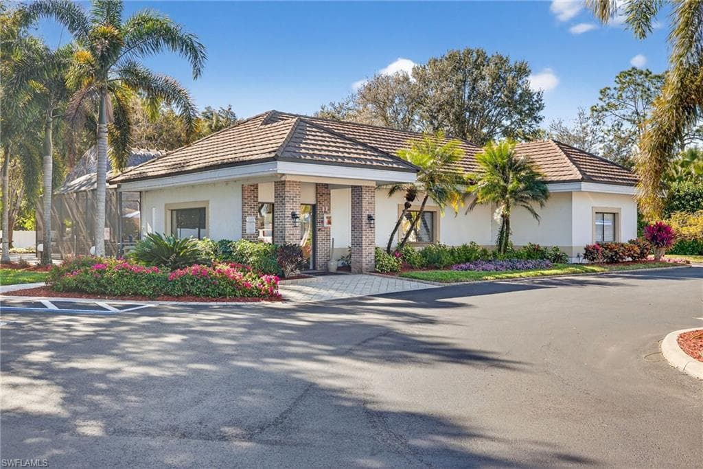 3131 Crystal Lake DR, NAPLES FL 34120-30