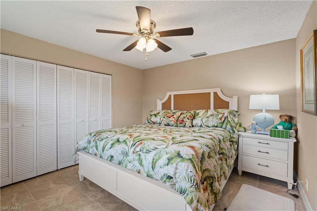 1011 S Town And River DR, FORT MYERS FL 33919-26