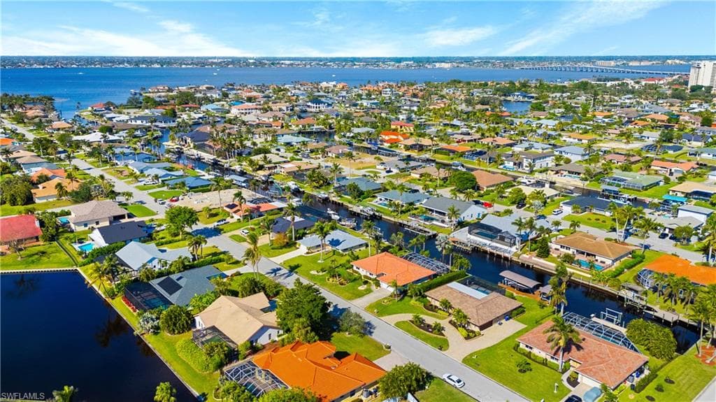 1011 S Town And River DR, FORT MYERS FL 33919-1