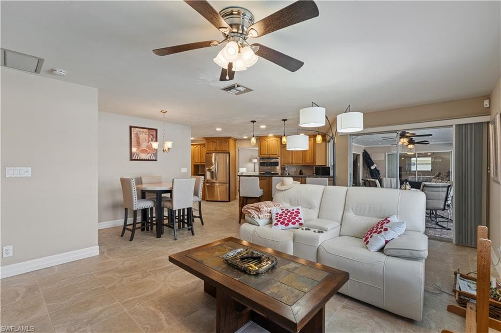 1011 S Town And River DR, FORT MYERS FL 33919-17
