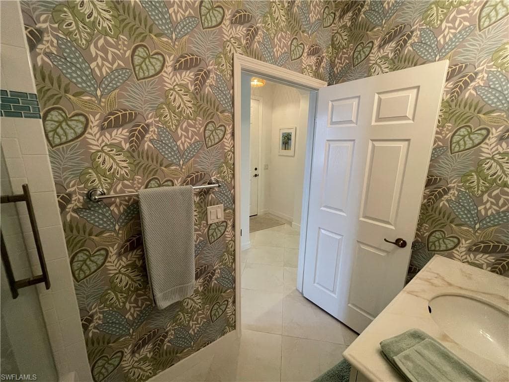 10640 Camarelle CIR-45