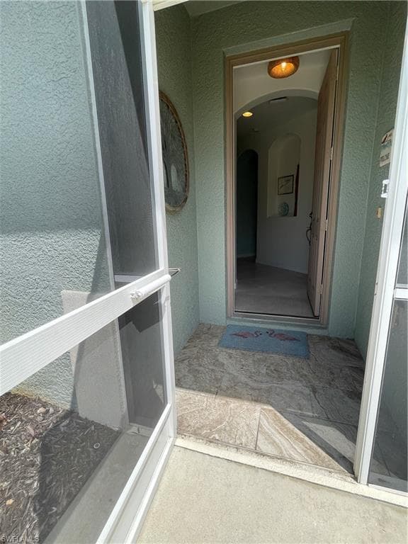 10640 Camarelle CIR-4