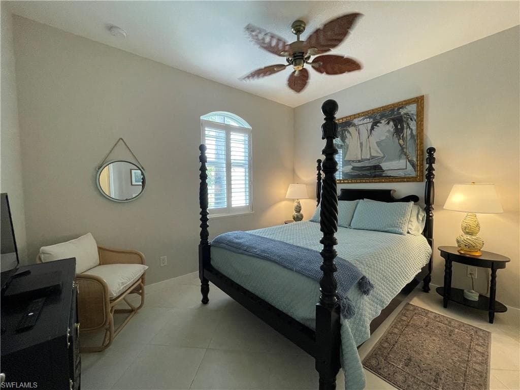 10640 Camarelle CIR-40