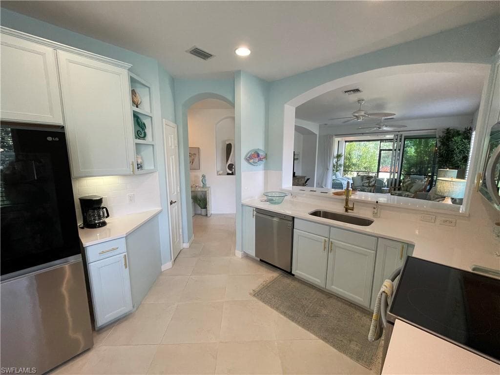 10640 Camarelle CIR-24
