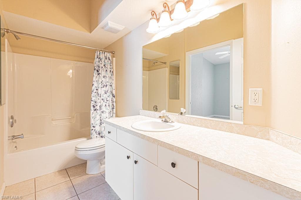 25767 LAKE AMELIA WAY # 204, BONITA SPRINGS FL 34135-25