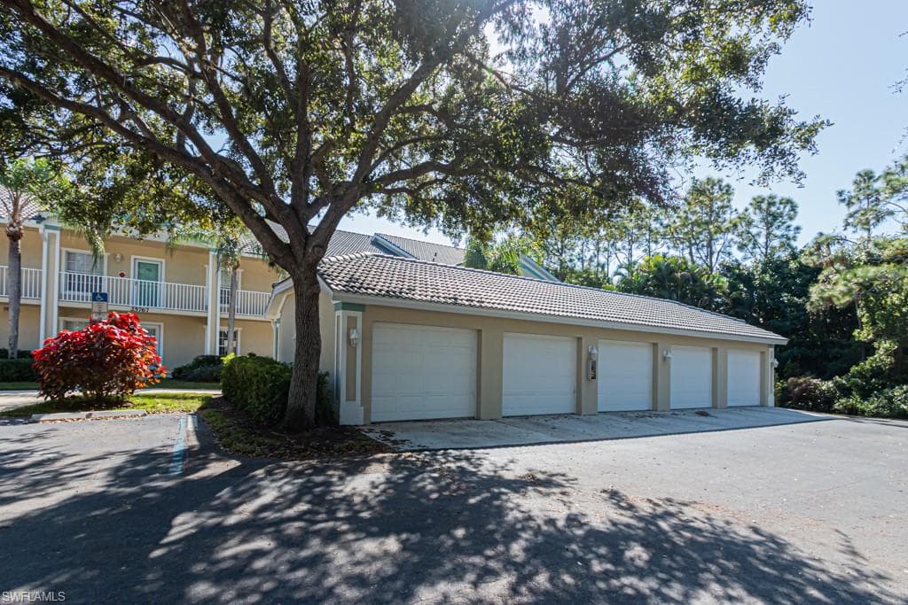 25767 LAKE AMELIA WAY # 204, BONITA SPRINGS FL 34135-2