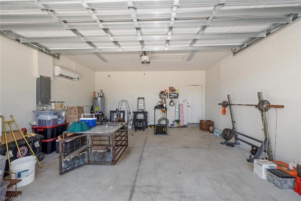 6139 Hendley CT, FORT MYERS FL 33905-21