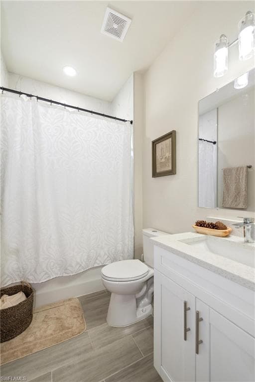 6139 Hendley CT, FORT MYERS FL 33905-19