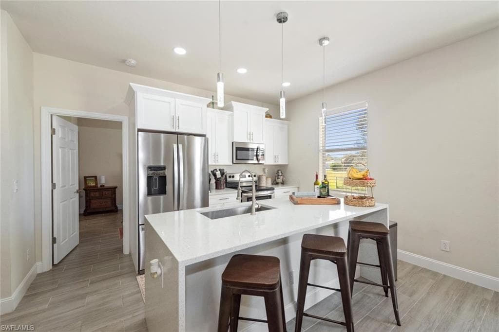 6139 Hendley CT, FORT MYERS FL 33905-8